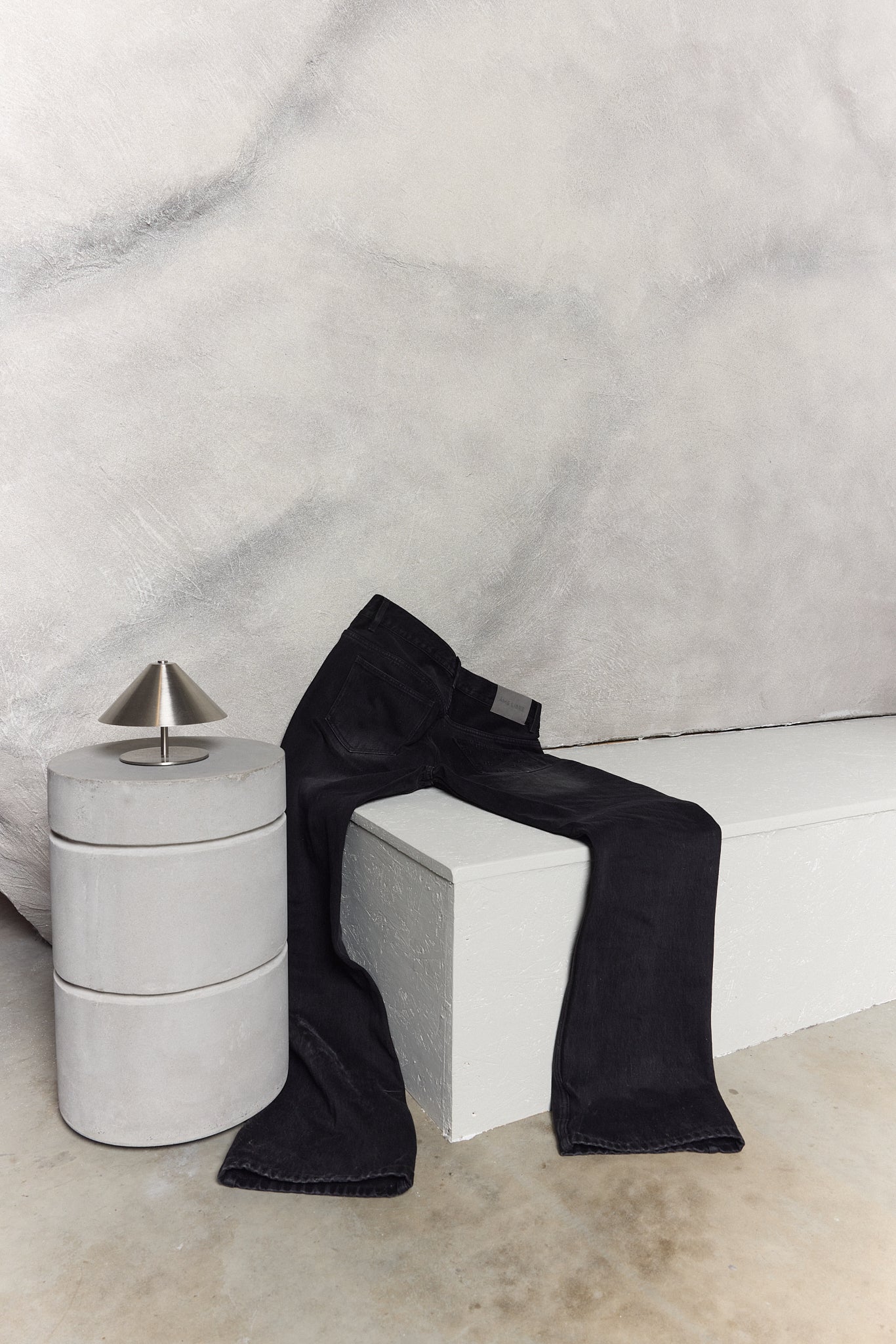 Shadow Denim Washed Black
